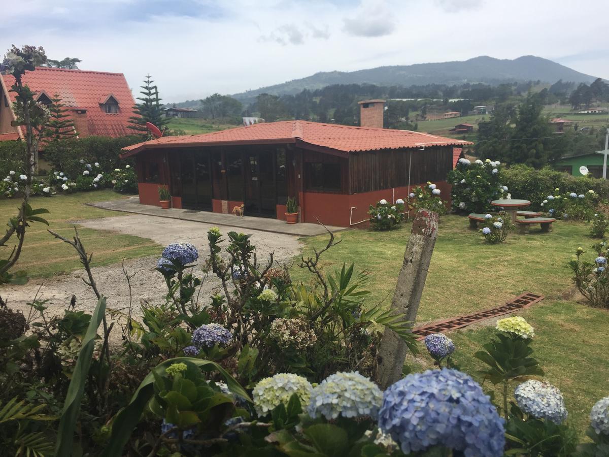 Hotel Chalets Los Volcanes Fraijanes Eksteriør bilde