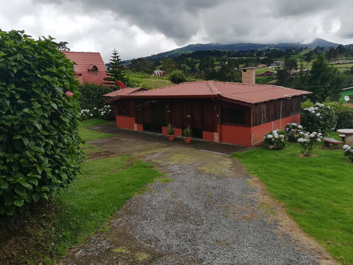 Hotel Chalets Los Volcanes Fraijanes Eksteriør bilde